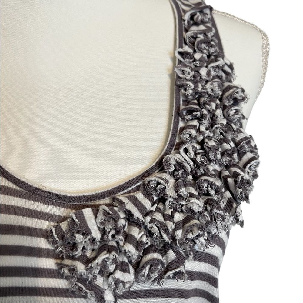 CABI STRIPED SLEEVELESS BLOUSE SIZE WOMENS SIZE SMALL STYLE 293 - Picture 3 of 6
